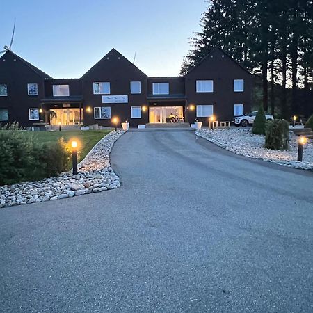 Selvbetjent Leilighetshotell Med Studioleiligheter Ålgård Exterior foto