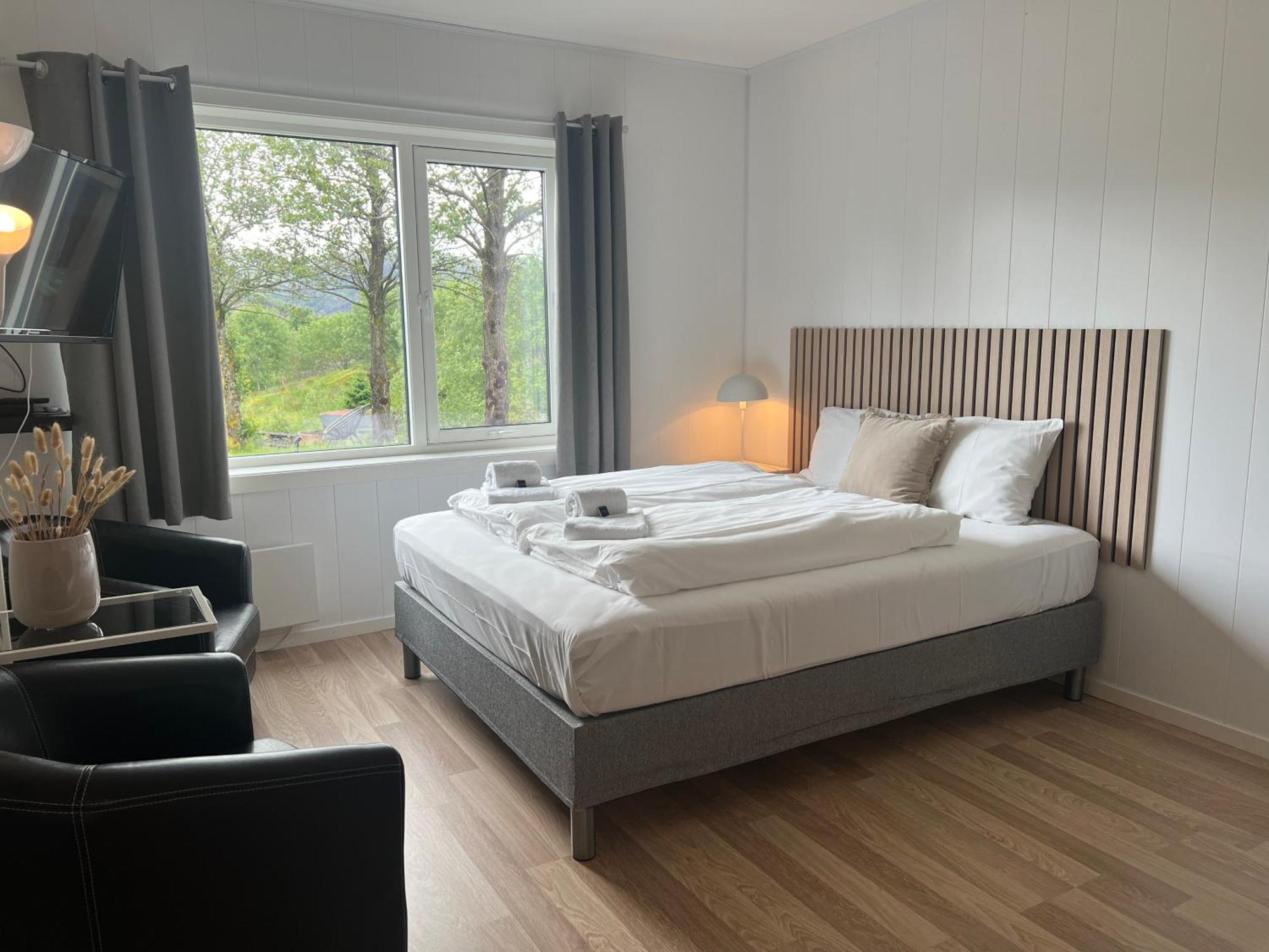 Selvbetjent Leilighetshotell Med Studioleiligheter Ålgård Exterior foto