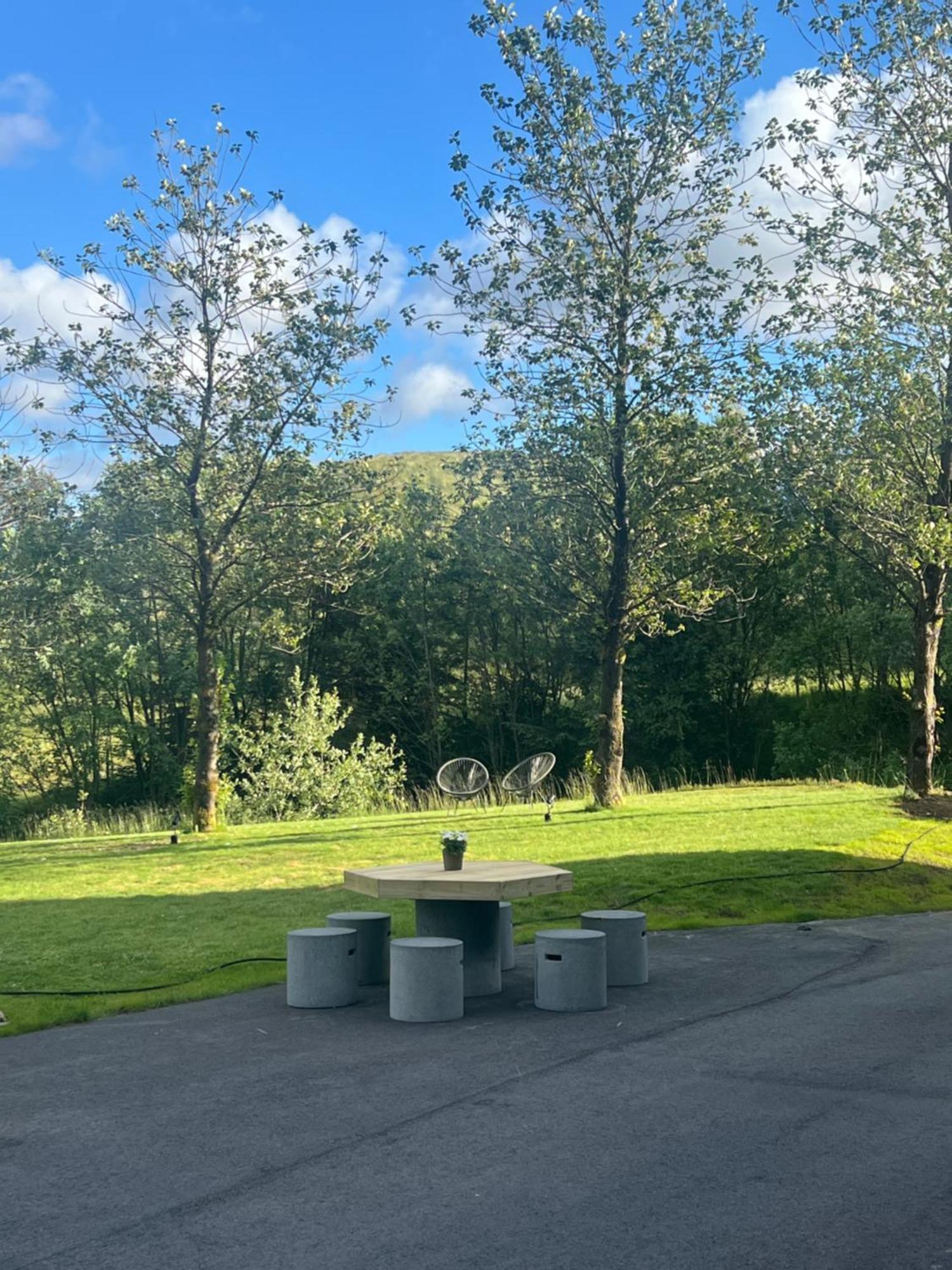 Selvbetjent Leilighetshotell Med Studioleiligheter Ålgård Exterior foto